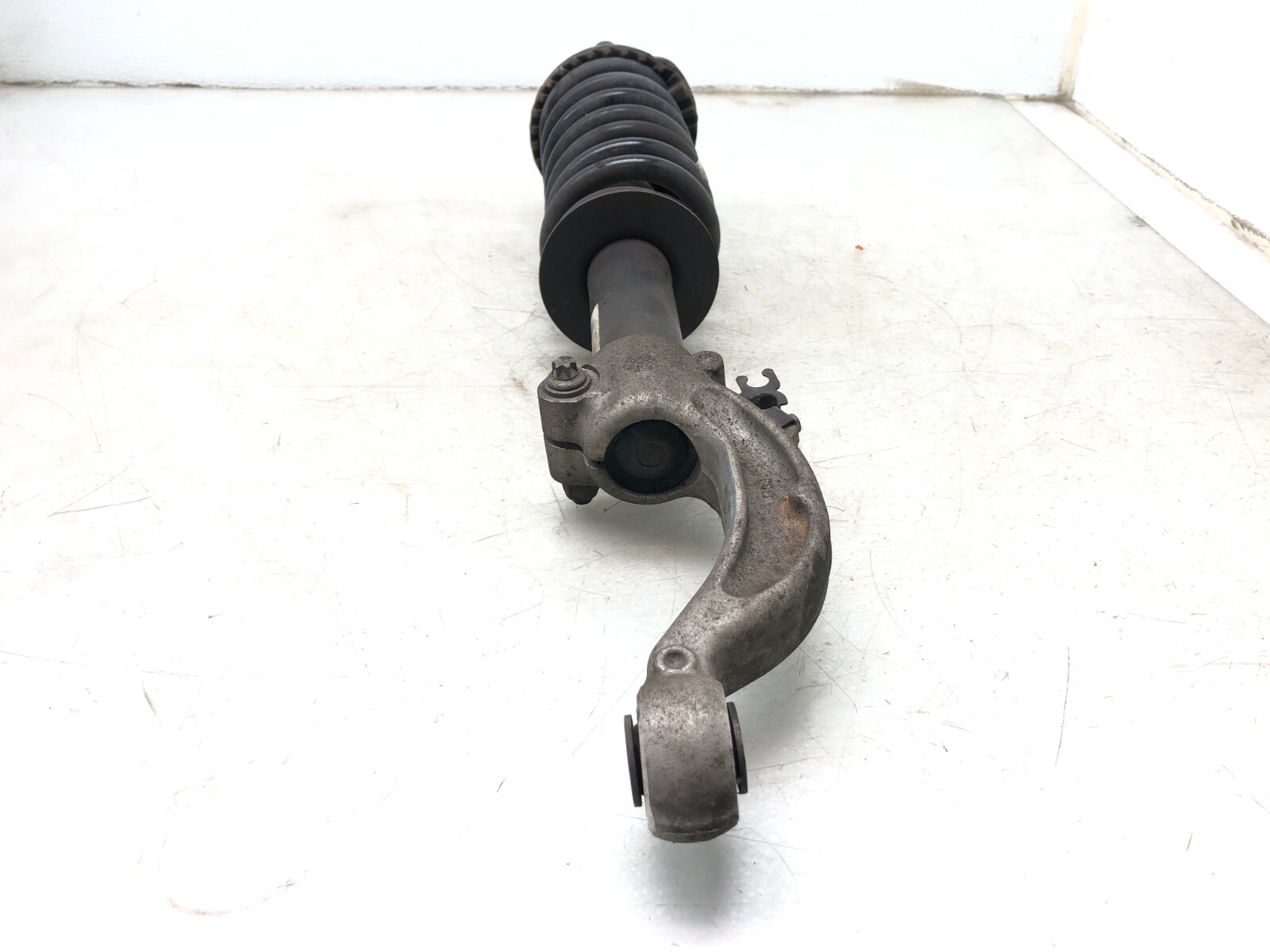 2014-2019 MASERATI GHIBLI SQ4 AWD LEFT DRIVER FRONT SHOCK ABSORBER STRUT OEM.