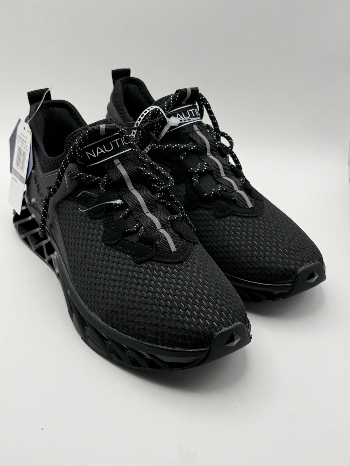 NWT Nautica Wandal Men’s Sneakers Black Athletic Running Shoes Size 9.5