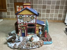 Lobster Shanty New England Lighted Building-10” Tall- W/ Light Cord- READ