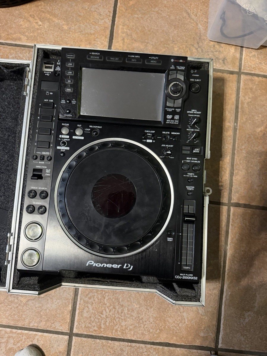 2X Pioneer DJ CDJ-2000NXS2 Digital Turntable Black Master Tempo
