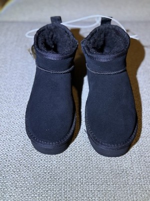 Bearpaw Kiara youthYouth Size 2 Black NWT