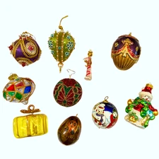 Lot of 10 Eclectic Vintage Christmas Ornaments Beaded Glass Ceramic Bamboo Bell