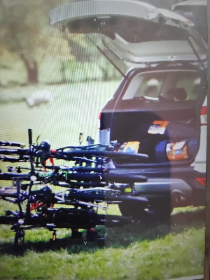 Halfords Advance 4 Bike Tow Bar Mount Cycle Car Rack Foldable Lockable