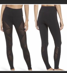 alo ultimate high waist leggings