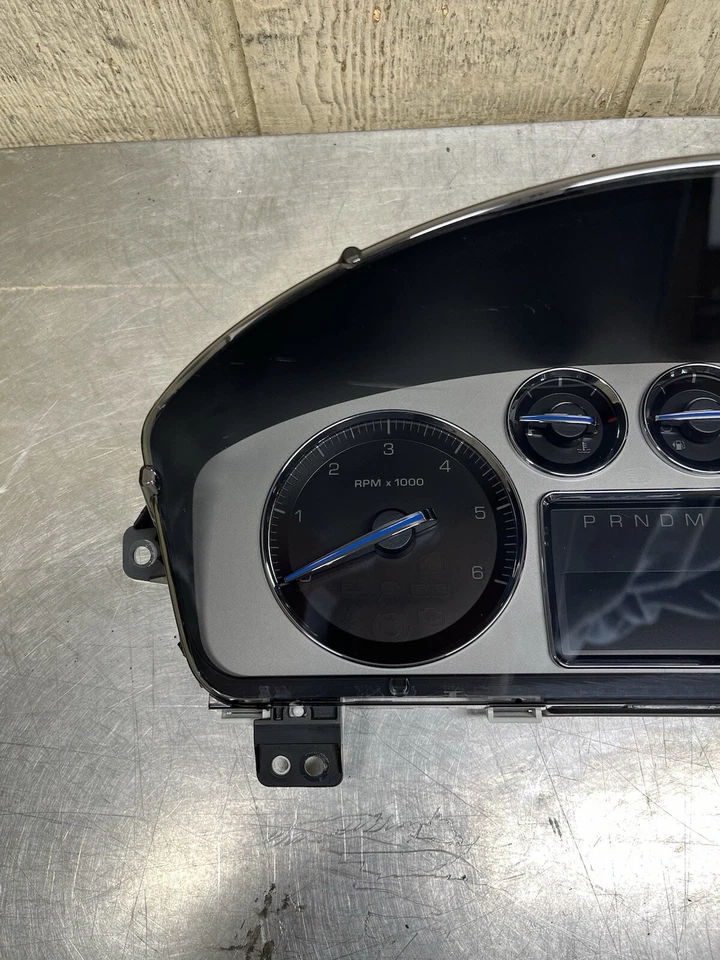 Cuadro de instrumentos velocímetro Cadillac Escalade ESV EXT 2007-2014 FABRICANTE DE EQUIPOS ORIGINALES Foto 2 de 4