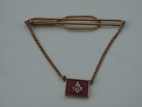 Vintage 12K Gold gefüllt Freimaurer Freimaurer Krawattenklammer Anhänger Kette Rubin Granat Ton