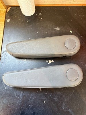 05-10 Honda Odyssey Second Row Rear Armrests Pair Gray *Like New*
