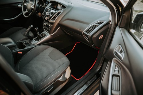 Velours-Fußmatten mit rotem Rand: BMW 8 G14 Cabrio (2019-2022) - Bild 8 von 12