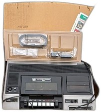 GE VHS Video Cassette Recorder VQL0688 With Cables Manuals Vintage 1970s