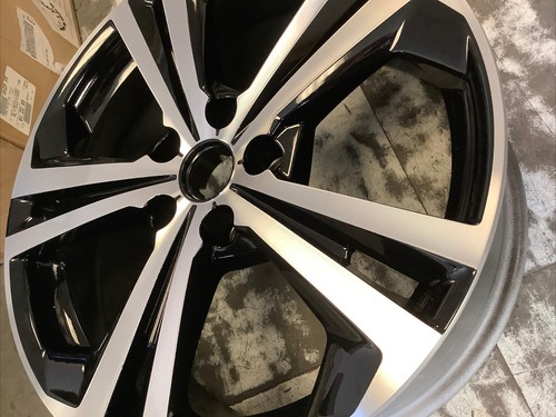 18 Inch Replacement Wheel Rim For Nissan Sentra 2020-2023 - Machined Black 5x114.3 Pattern