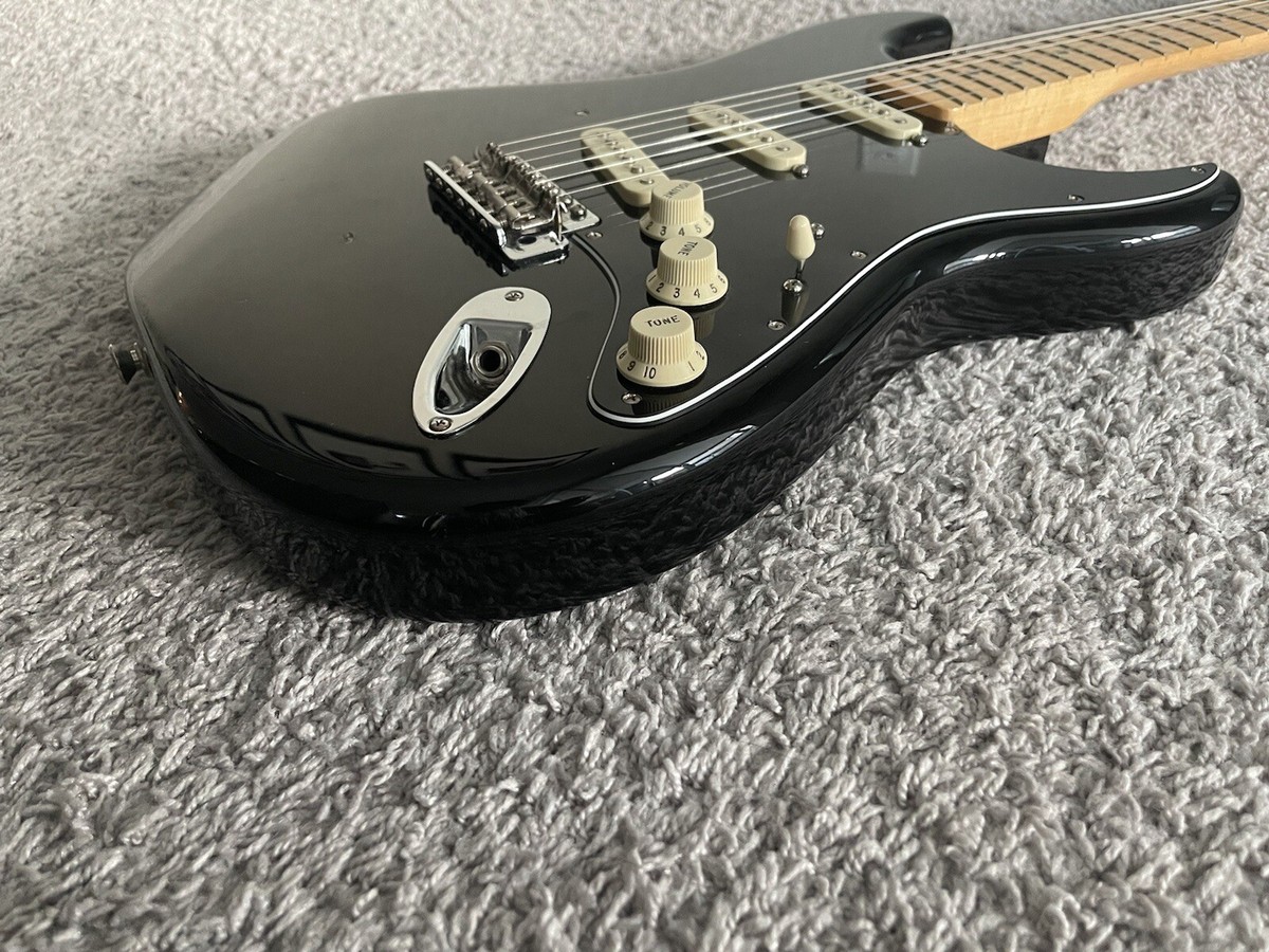 Fender Player Stratocaster Limited Edition MIM 2018 Black