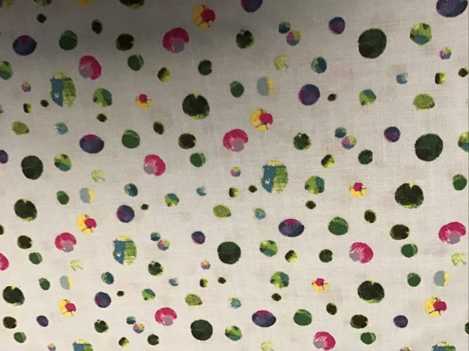 Tela Tú, yo y los árboles puntos 2711 verde azulado claro, vendido por yarda Foto 4 de 4