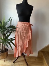 Women  s Skirt Size L
