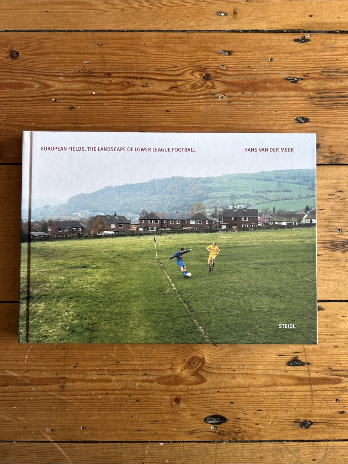 Hans van der Meer: European Fields: The Landscape of Lower League Football by...