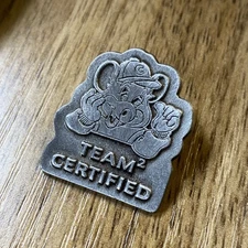 RARE: Vintage Chuck E Cheese “TEAM 2 CERTIFIED" Employee Pin 🌟