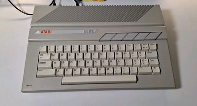 Atari 65XE Computer, gereinigt, recapped, mit USB Stromkabel, voll funktionsfähi