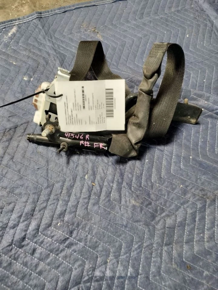 RIGHT FRONT SEAT BELT FL3Z18611B08AF 2015-2017 FORD F150 Foto 3 de 4