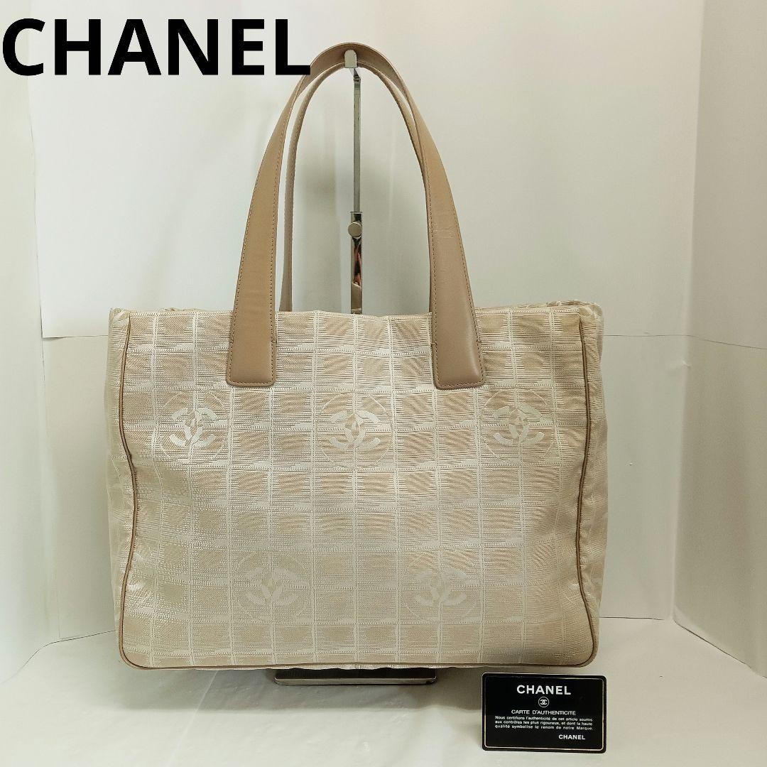 Chanel Travel Line Tote Bag MM in AMH04 Design