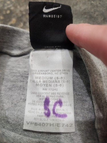 Vintage 90s Nike Sportswear Kid's Medium(5-6) Center Swoosh Spellout T Shirt - Picture 4 of 10