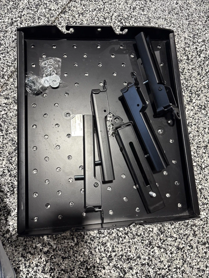 Chief HBU Heavy Duty Universal Interface projector mount Up To 250lbs - Image 2 of 3