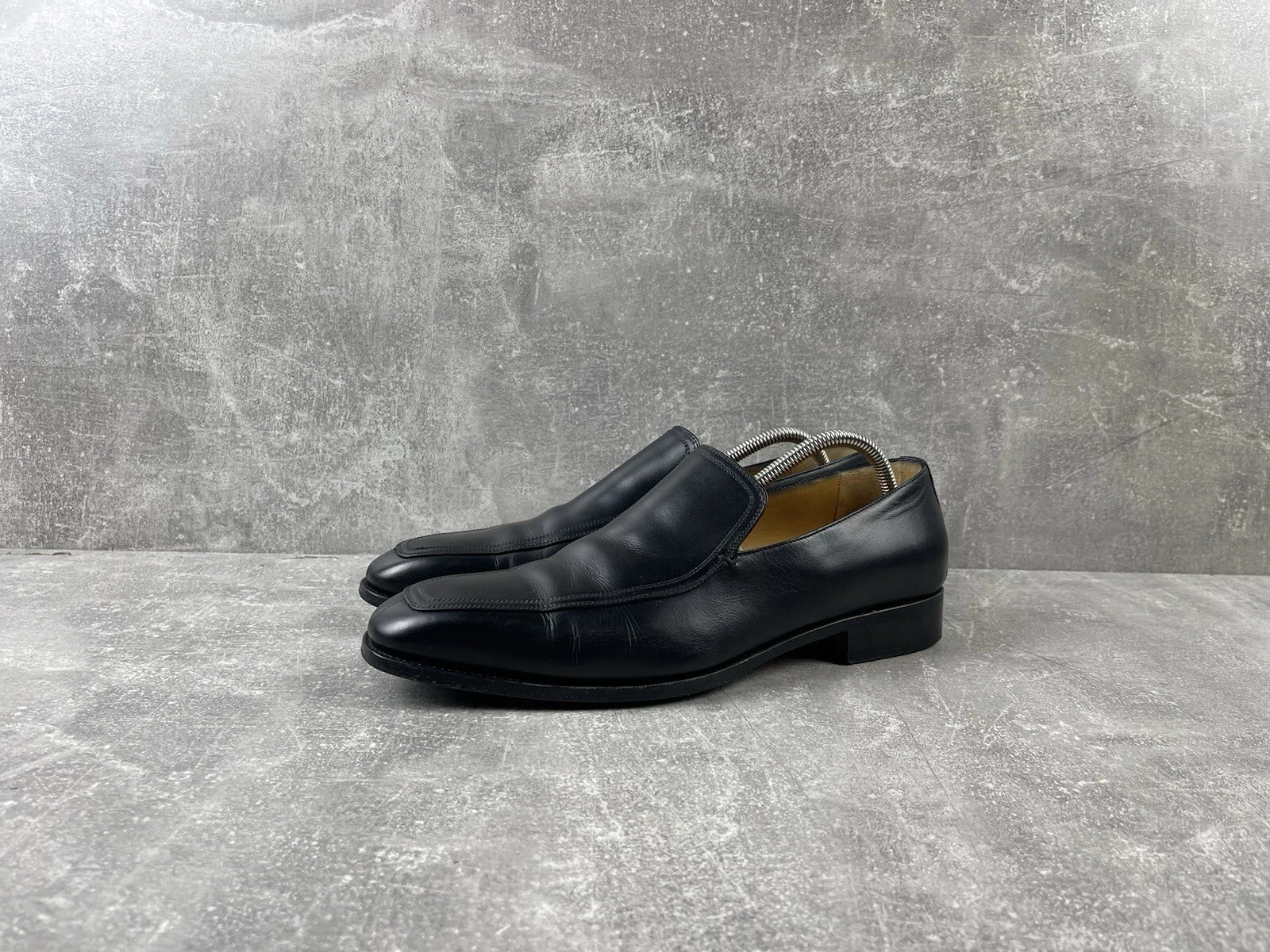 Chaussures à enfiler mocassins cuir noir Gucci Archive pointure 43E fabriquées en Italie