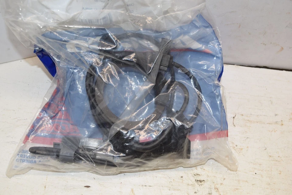 OEM GM 15176998/19368666 Front ABS Wheel Sensor 2004-09 Canyon Colorado RH -C64 - Image 2 of 2