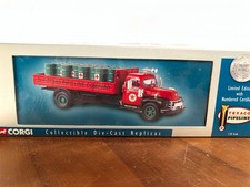Corgi 1:50 TEXACO DIAMOND T620 DROPSIDE WITH OIL DRUMS 52902 w/ box