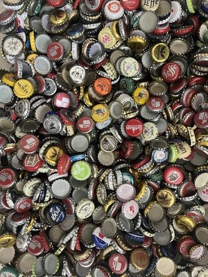 RANDOM 100 USED EUROPE BEER BOTTLE CAPS.