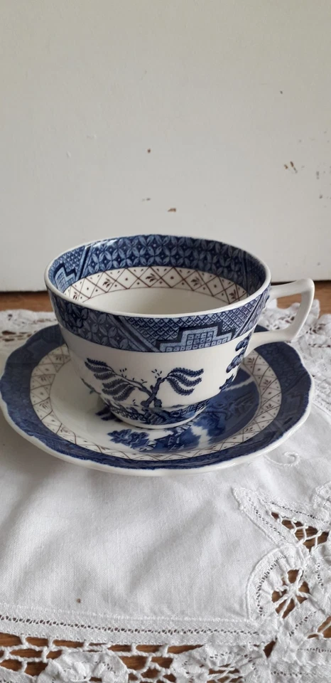 Vintage Royal Doulton Set of two cups and saucers Booths Real Old Willow - Image 2 of 4