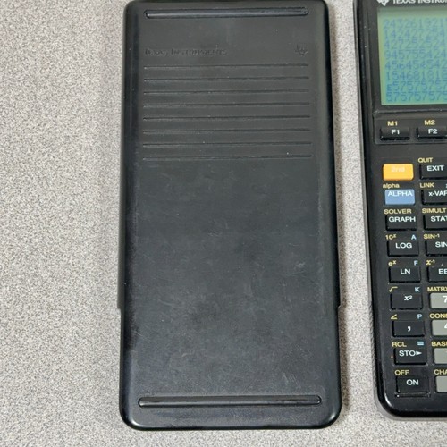 Texas Instruments TI-85 Graphics Calculator with Cover and Guidebook - Picture 4 of 10
