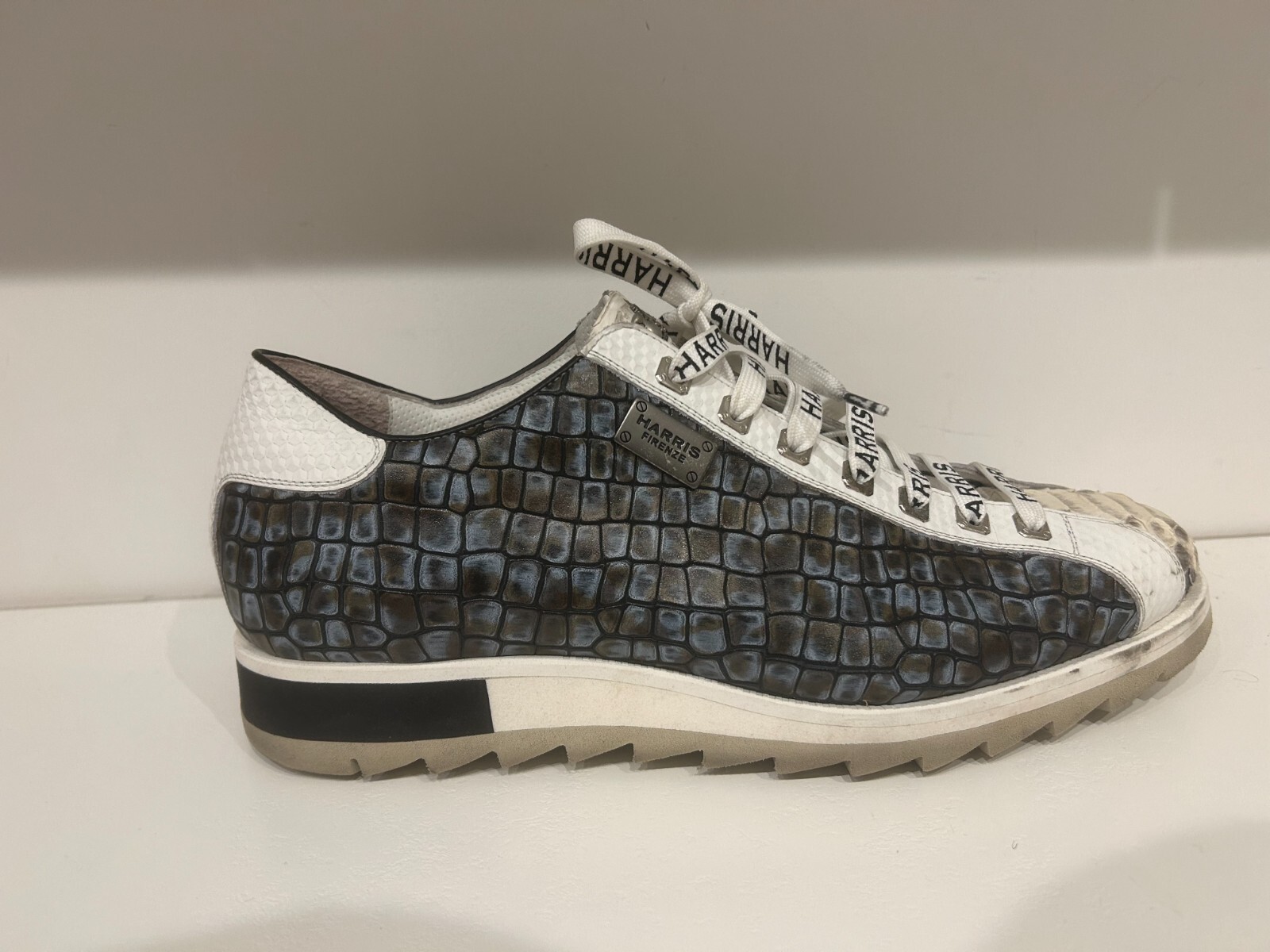 SAOLA Scarpe Harris Firenze Made in Italy utilizzate solo 1 volta.