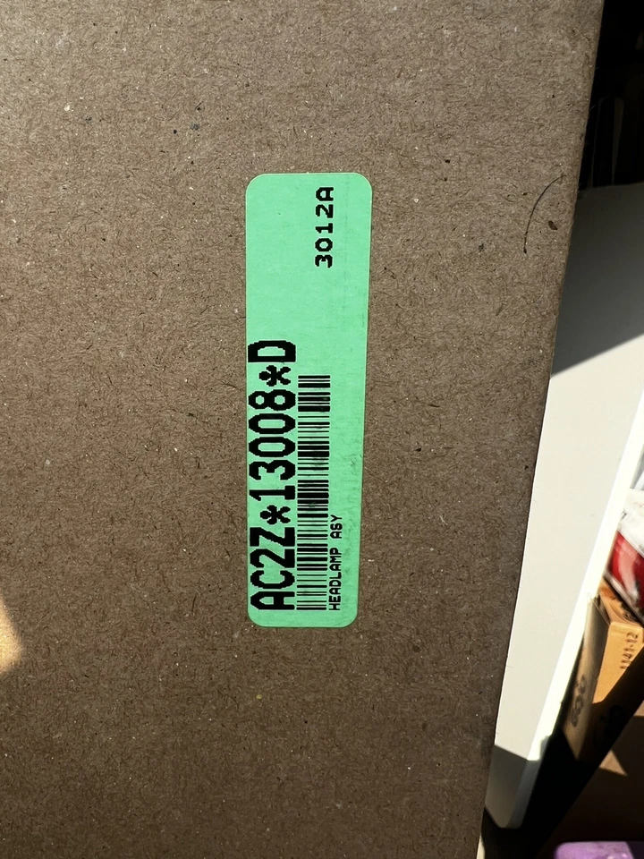 Faro compuesto izquierdo OEM NUEVO 2008-2014 Ford E-150 Super Duty AC2Z-13008-D Foto 2 de 3