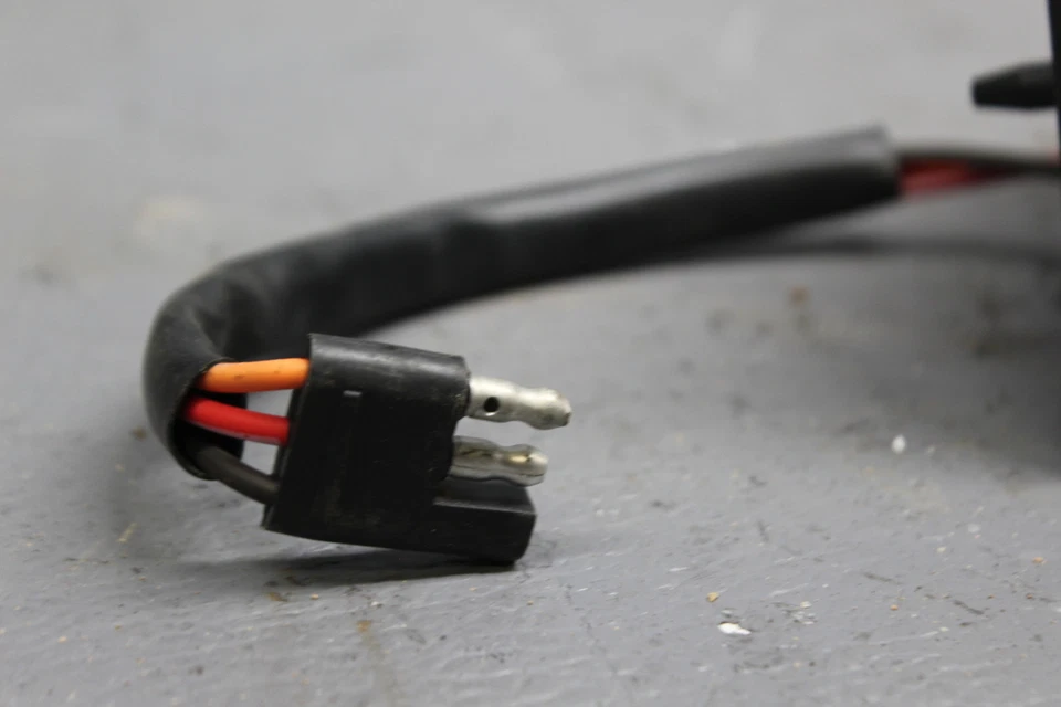 Polaris IQ 550 2012 luz trasera luz de freno trasera sin lente Foto 3 de 4