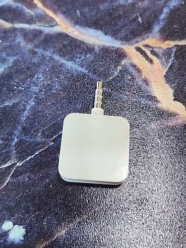 Square Card Payment Swiper - Picture 2 of 3