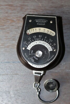 Bertram バートラム　露出計 Vintage Bertram Amateur Light Meter With Chain Made In Germany | eBay