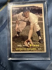 Topps 1957 #30 Pee Wee Reese Base Set Brooklyn Dodgers Baseball Card