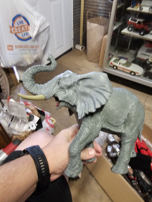 Animal Planet 2020 Battery Operated Elephant Toy 11'' Sound Works