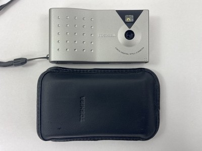 Toshiba Allegretto 2 PDR-2 CMOS Digital Still Camera Untested With Case Card
