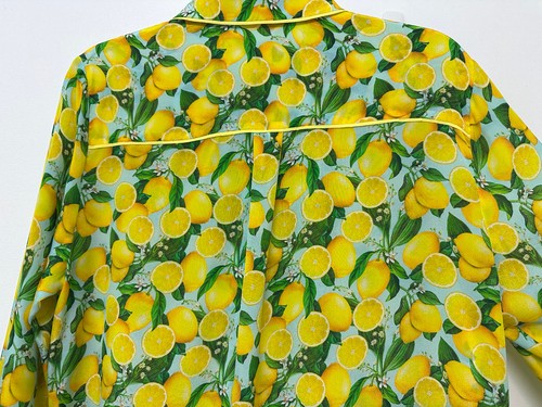 Alice + Olivia Willa Lemon Squeeze Silk Blouse Top Yellow Piping Fruit L - Picture 14 of 16