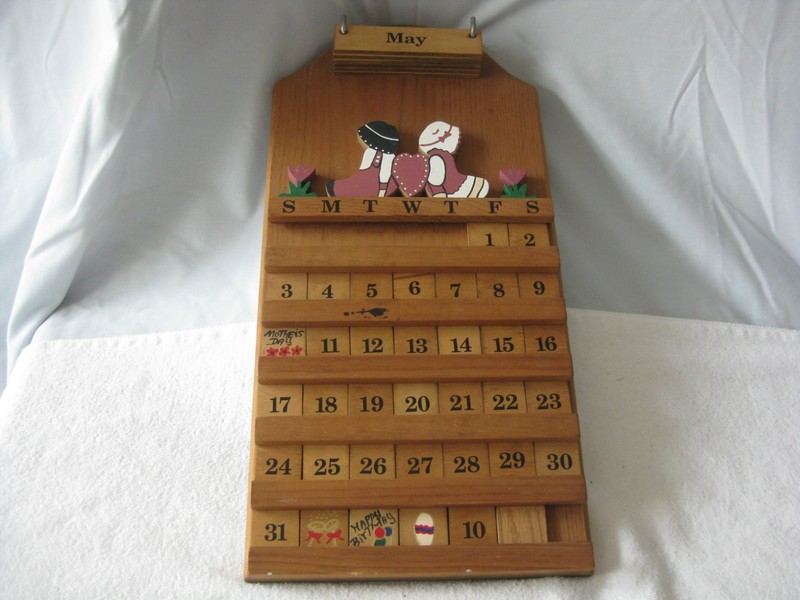 VINTAGE WOODEN WALL CALENDAR INTERCHANGEABLE TILES - HANDCRAFTED IN VERMONT 