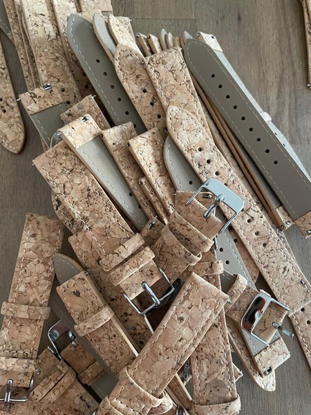 Bulk cork watch straps 100 pcs | Quick release | Wholesale lot | More stock