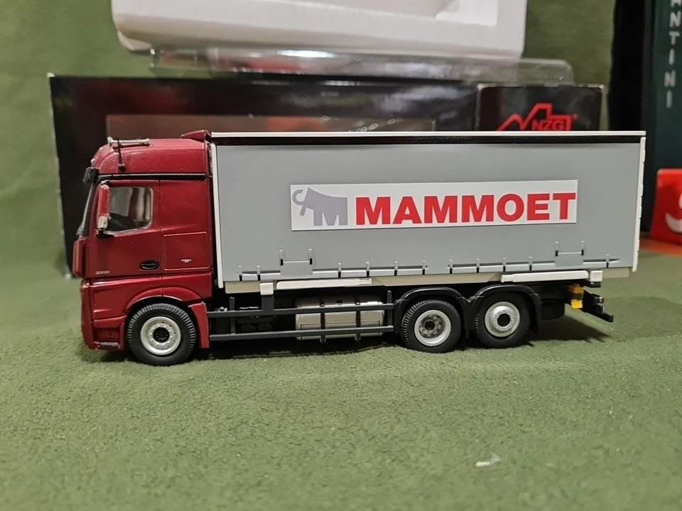 NZG 8453/01 MERCEDES BENZ ACTROS FH 25 BIG SPACE 6X2  SCALA 1:50 - Immagine 4 di 4