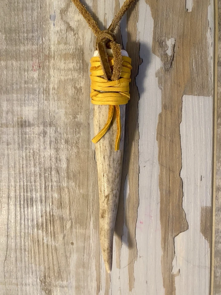 Collar de cuero con punta de cuerno de ciervo mula de Utah, joyería primitiva, collar tribal Foto 3 de 4