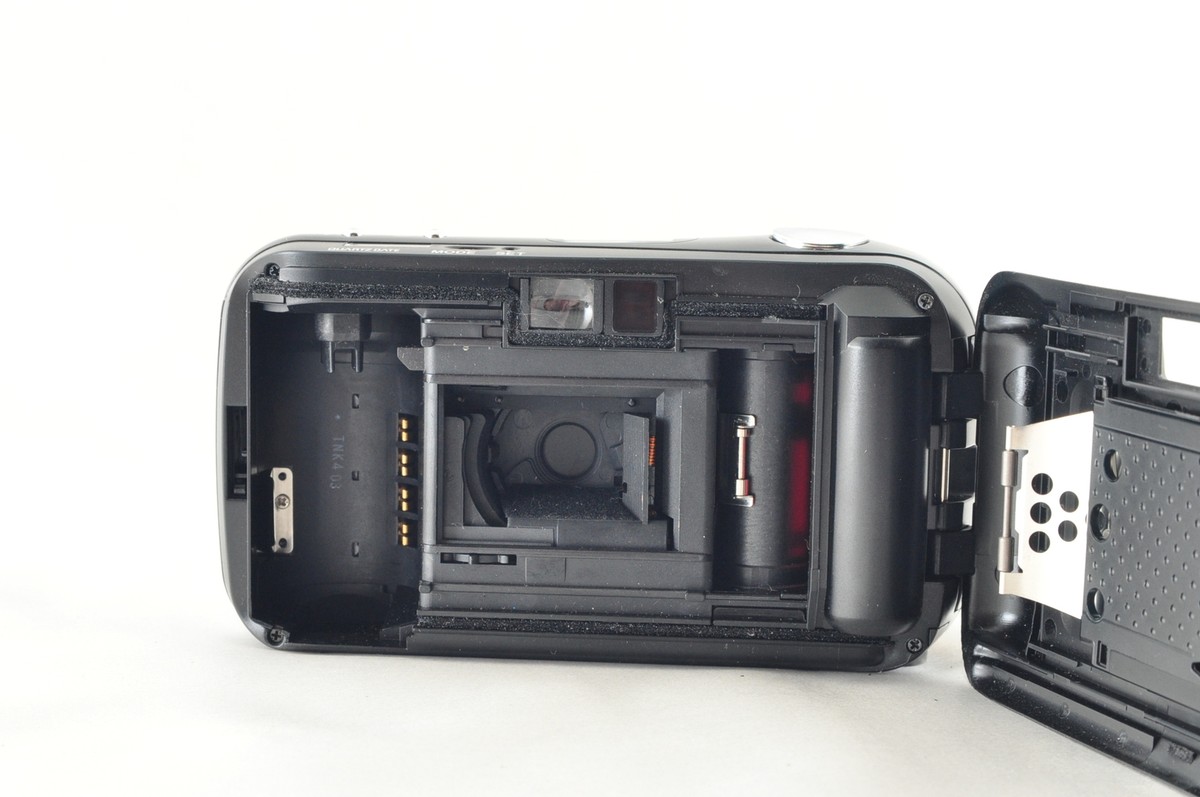 ■ 美品 ■ オリンパス　OLYMPUS μ mju 35mm F3.5 Olympus μ Mju 35mm f/3.5 Point & Shoot Film Camera Black