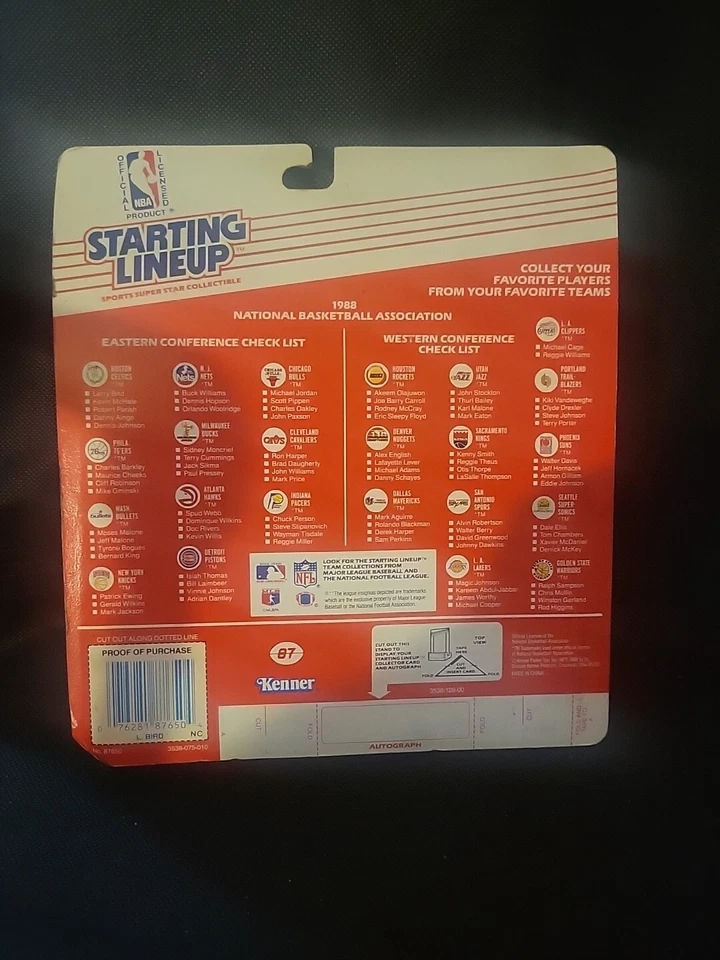 Figura y tarjeta de primer año 1988 Larry Bird Boston Celtics Salón de la fama Foto 2 de 3