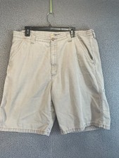 Wrangler loose fit khaki Shorts Beige size 36