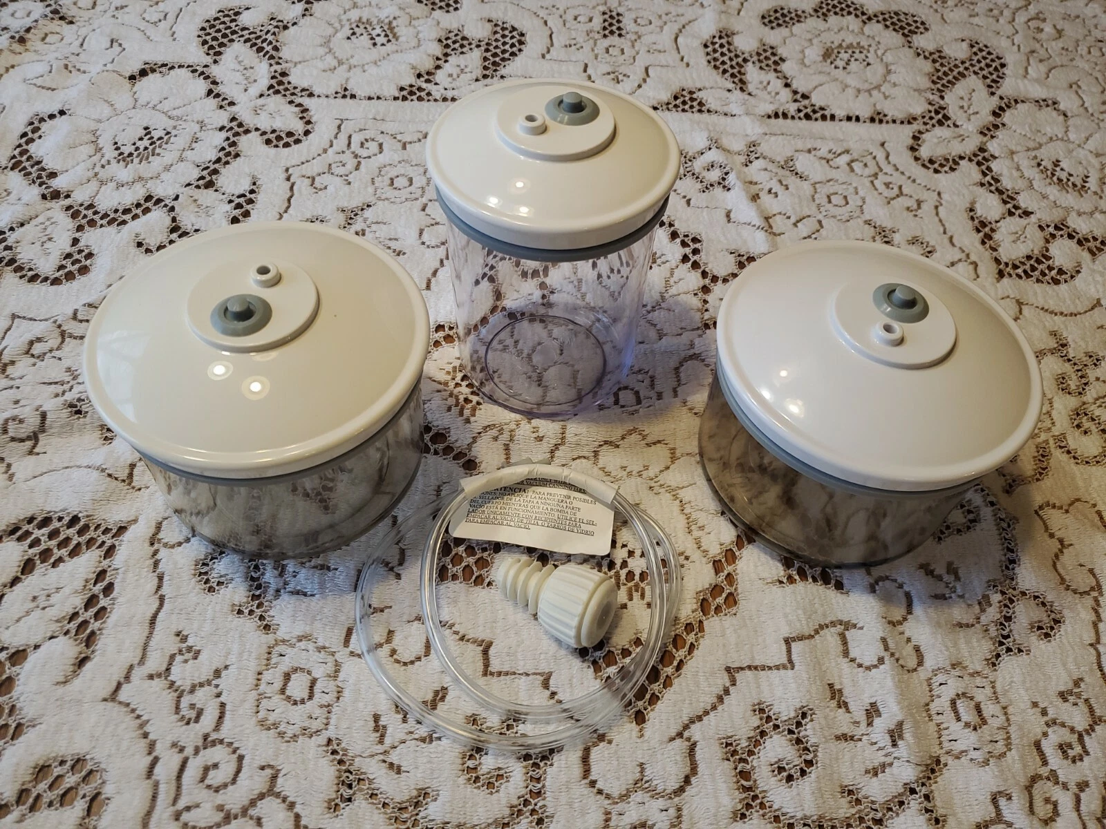 Set Of 3 Snail Foodsaver Vacuum Seal Canisters + Lids 25 Oz + bottle cork