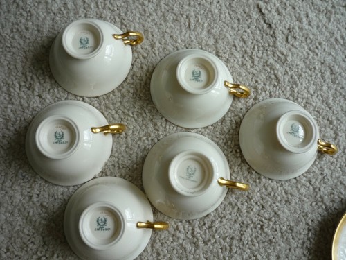 JUEGO LENOX DE 6 TAZAS Y PLATILLOS, CREMA Y ORO/HECHO PARA J. McD. & S./1906-1930 - Imagen 5 de 8