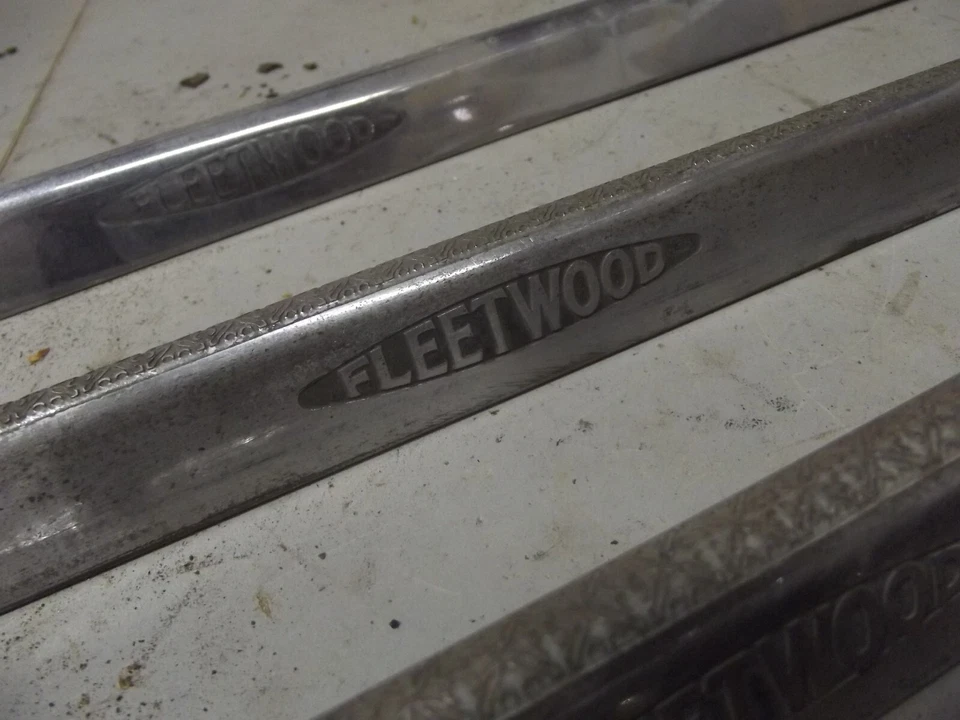 INTERIOR CADILLAC SERIE 75 PUERTAS UMBRAL UMBRAL PLACAS 1947 1940 1939 FLEETWOOD Foto 2 de 4