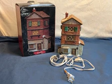 Santa's Best Collectable Porcelain 1 st Edition Our Town The Smith House 1993